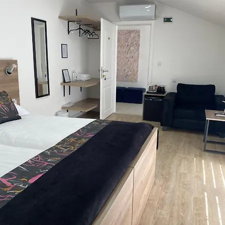 Bebek Penzion 3*